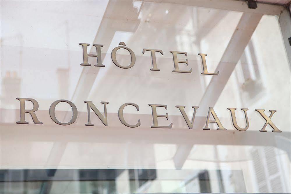 Hotel Le Roncevaux Pau Exterior foto